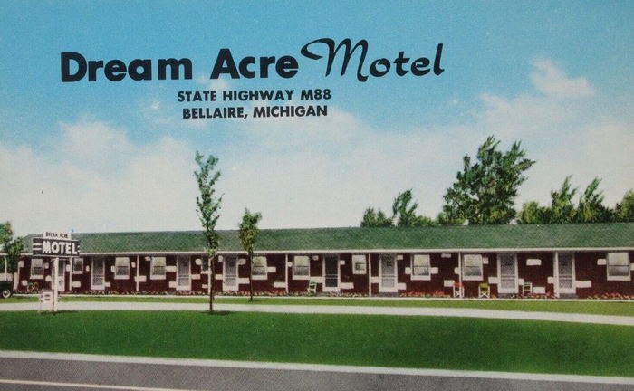 Dream Acre Motel (All Seasons Motel) - Old Post Card